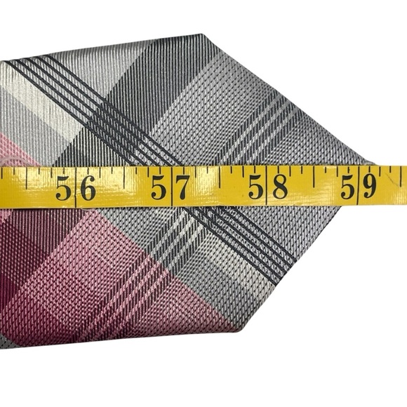 Geoffrey Beene Pink Gray Plaid Silk Blend Men’s Tie Business Executive Office - Picture 8 of 8